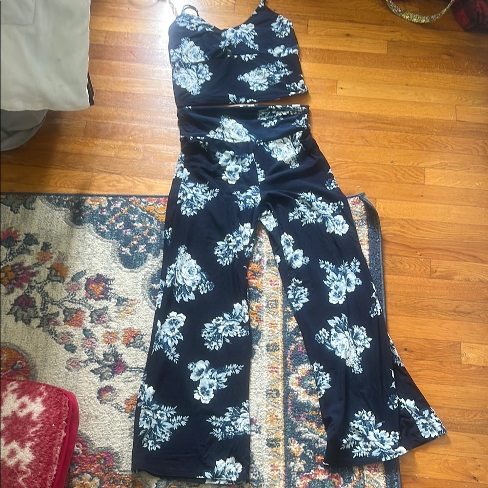 Comfy and Cute Hot Kiss Women's two piece set